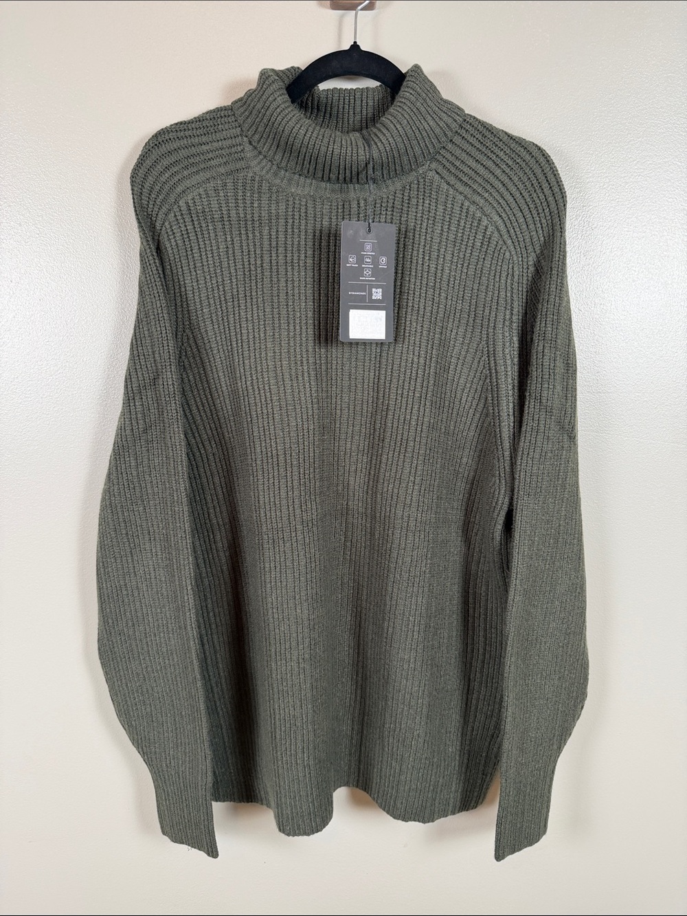 7 Diamonds Olive Green Ribbed Turtleneck